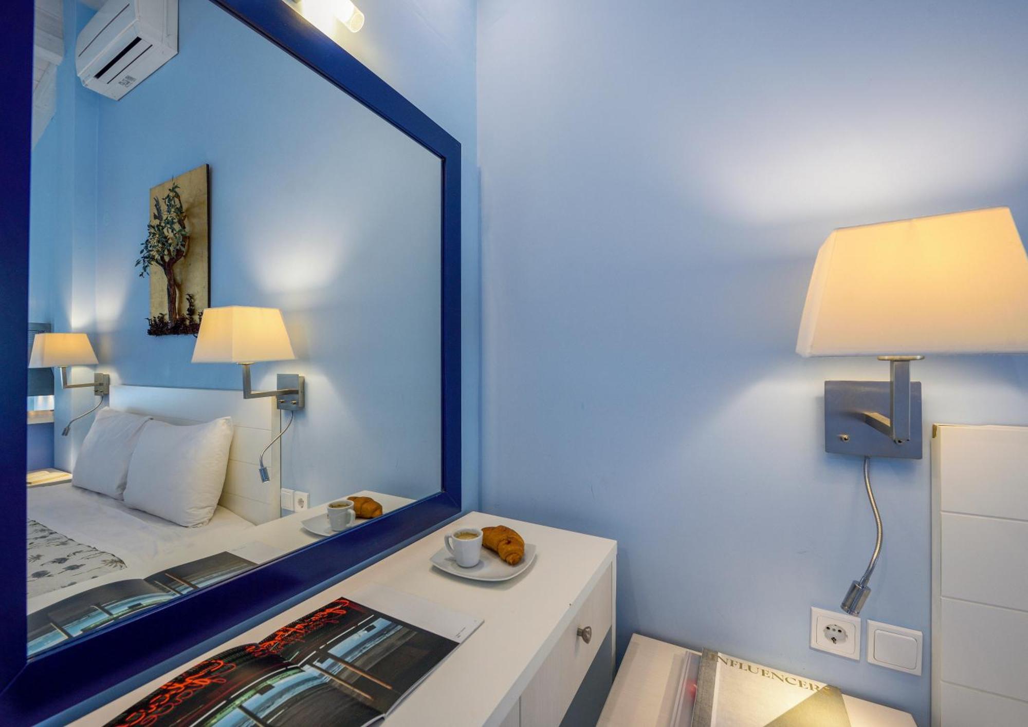 Elpiniki Luxury Apartments ネア・ポティダイア エクステリア 写真